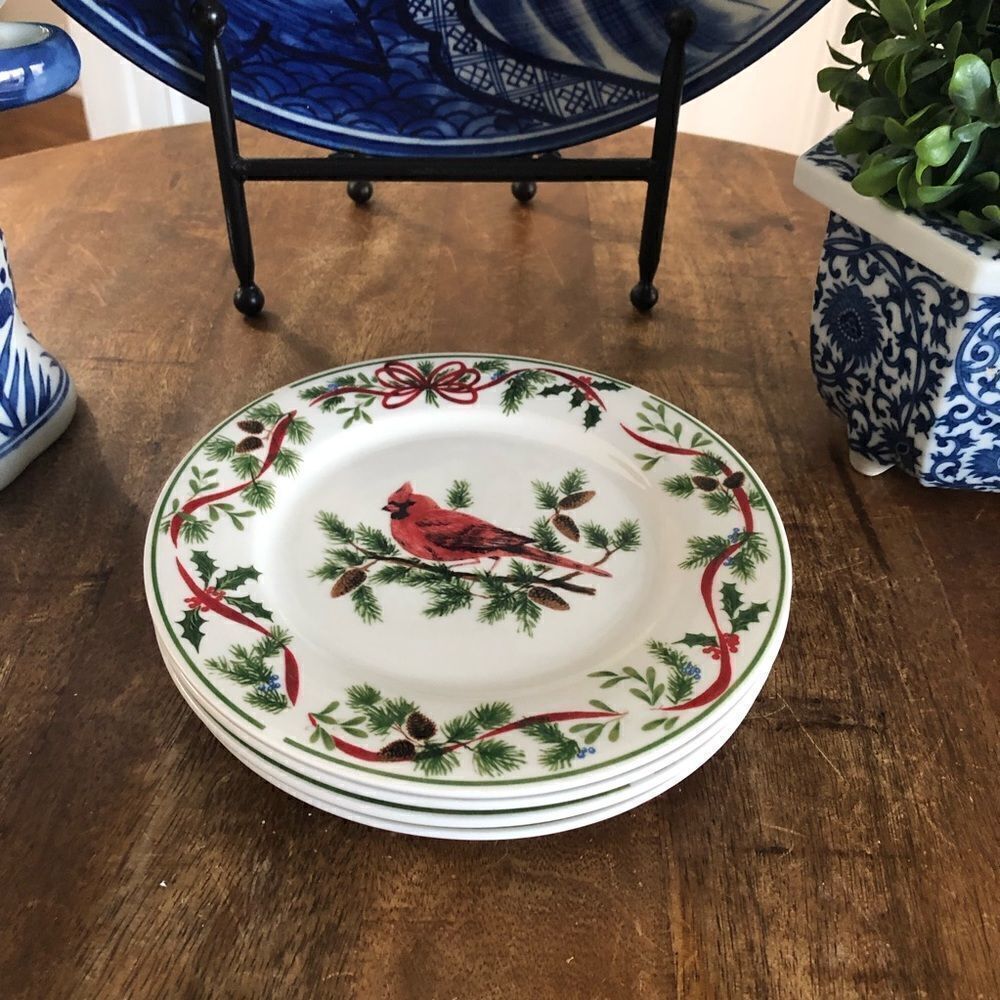 American Atelier Christmas cardinal dessert plates 7 3/4” set of four